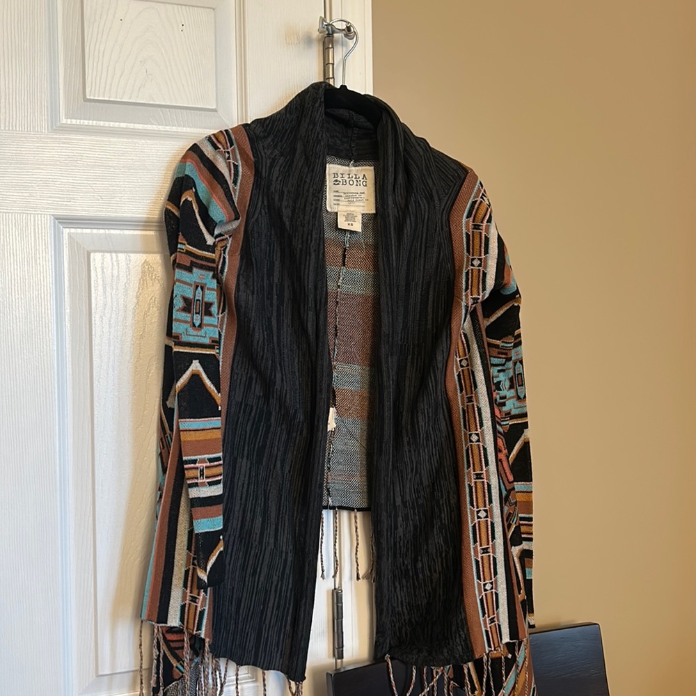 Billabong cardigan